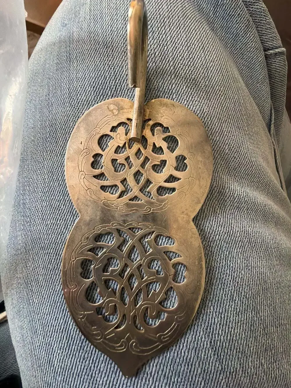 Vintage Silverplate Pastry Server with Finger Loop and Pierced Scrollwork